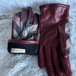Burberry gloves